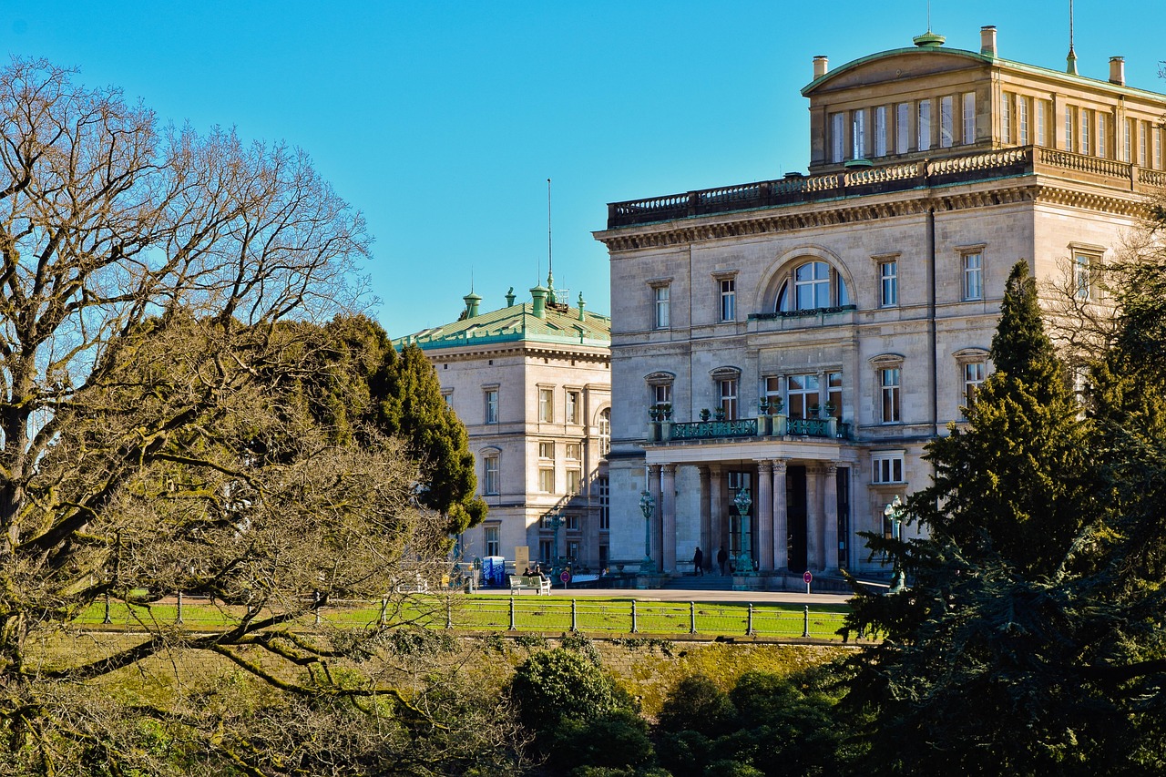 architecture, villa, building, landscape, estate, residence, old, mansion, real estate, luxury, villa hill, rich, castle, park, family dynasty, industrial, representation in the house, meal, lifestyle
